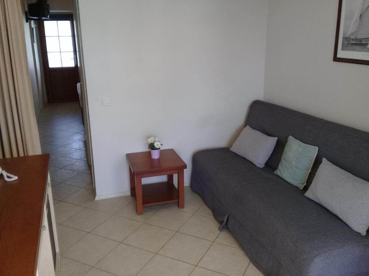 Uzhan Beach Hotel Битез Екстериор снимка