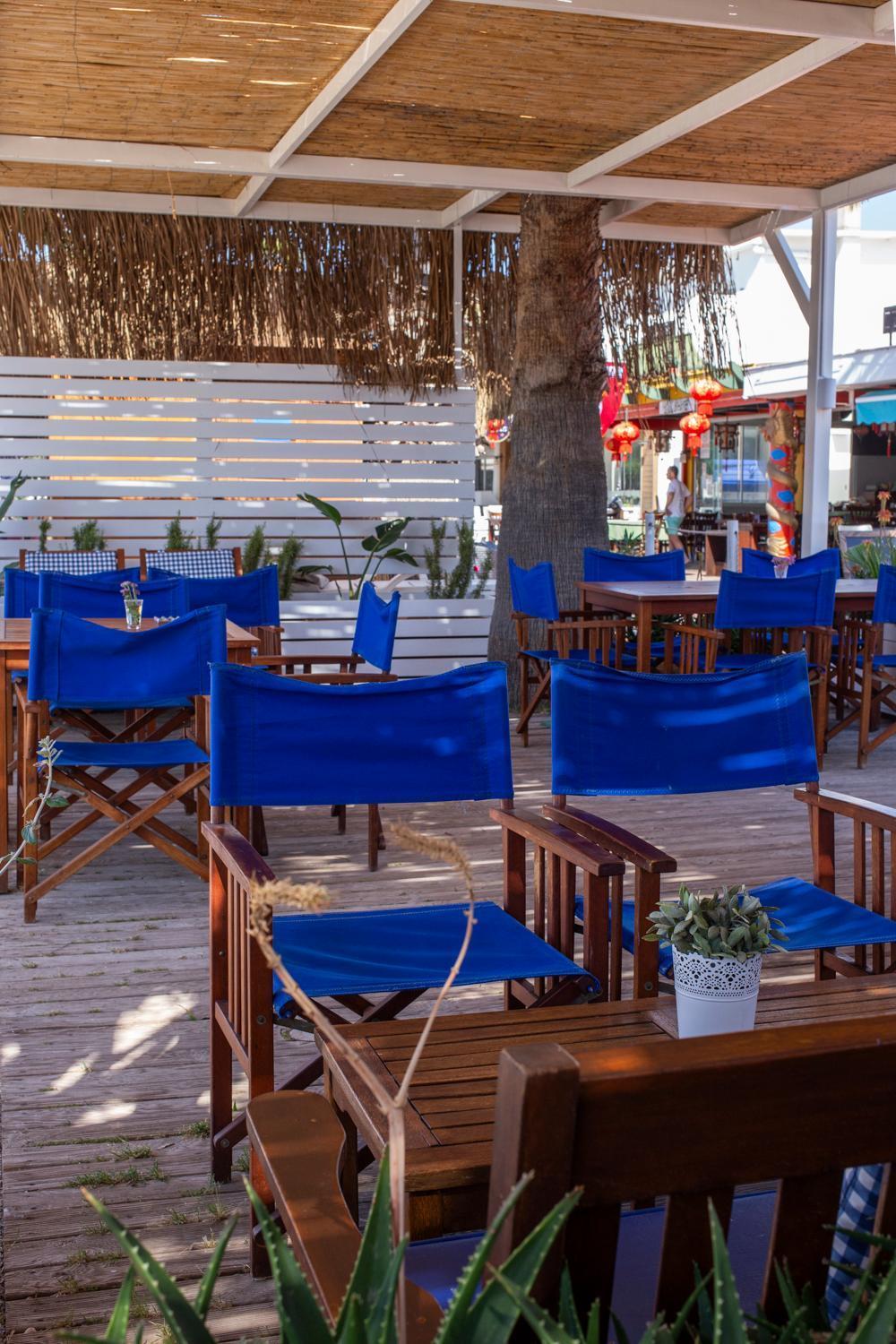 Uzhan Beach Hotel Битез Екстериор снимка