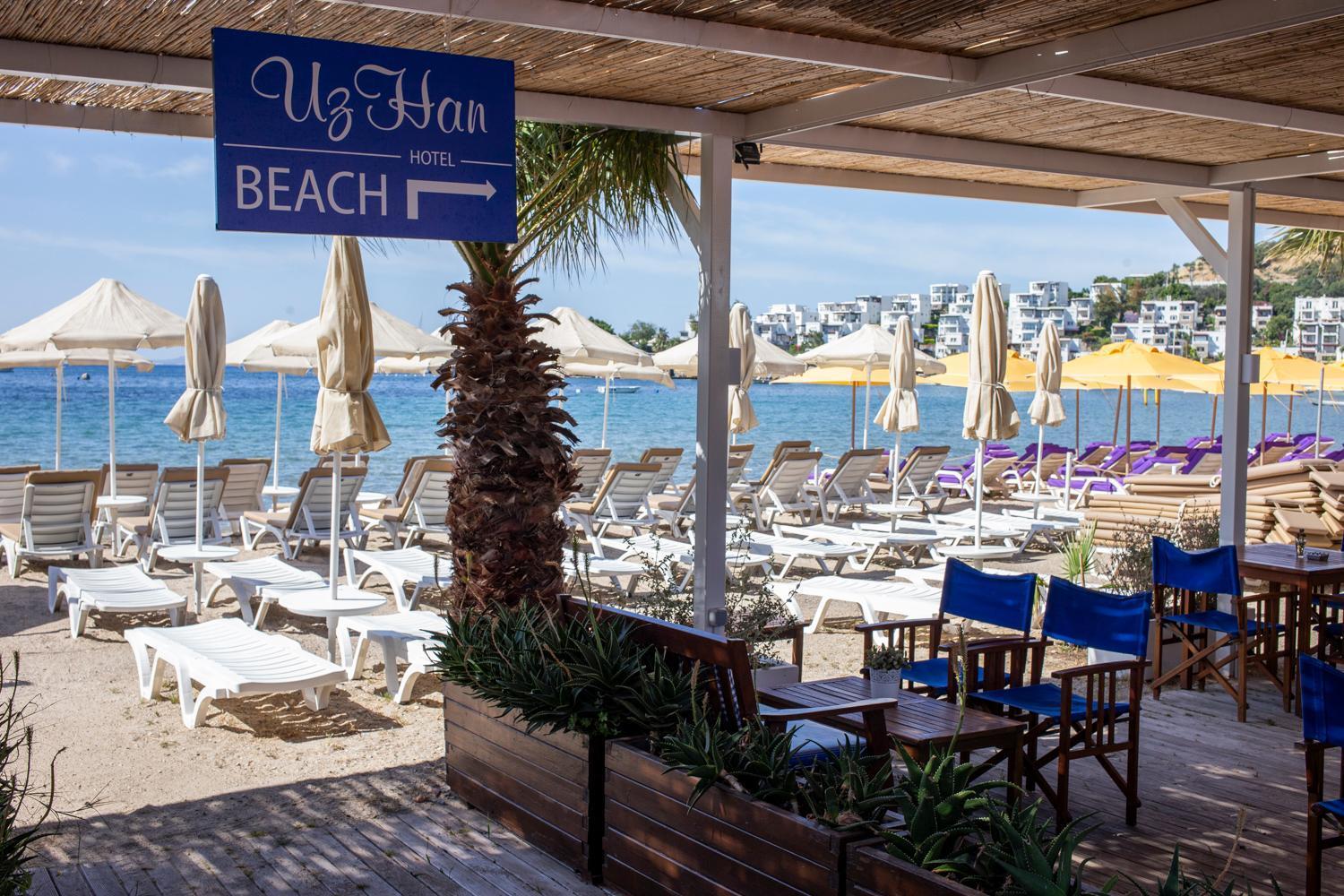 Uzhan Beach Hotel Битез Екстериор снимка