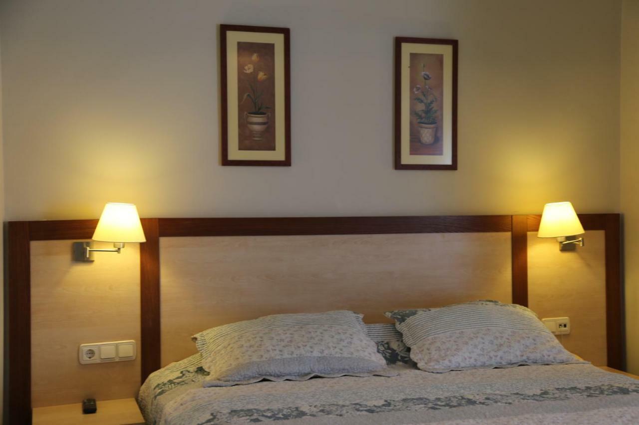 Uzhan Beach Hotel Битез Екстериор снимка