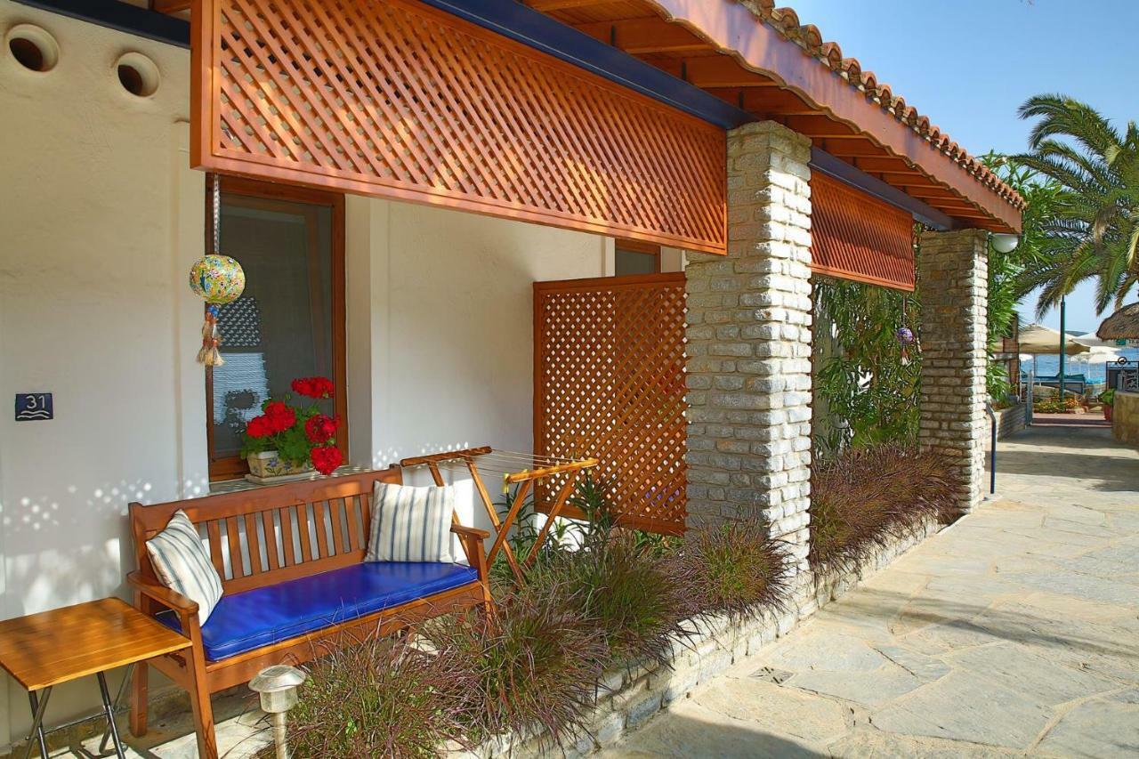 Uzhan Beach Hotel Битез Екстериор снимка