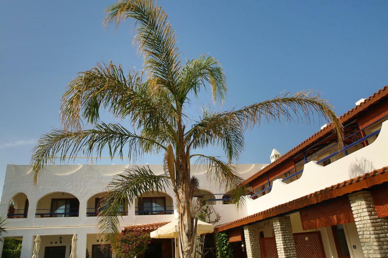 Uzhan Beach Hotel Битез Екстериор снимка